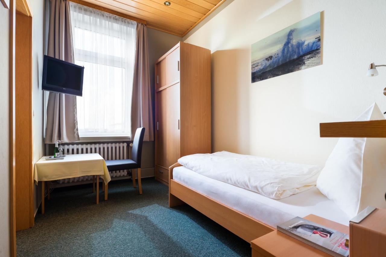 Bed and Breakfast Haus Elimar Weber Нордерней Экстерьер фото